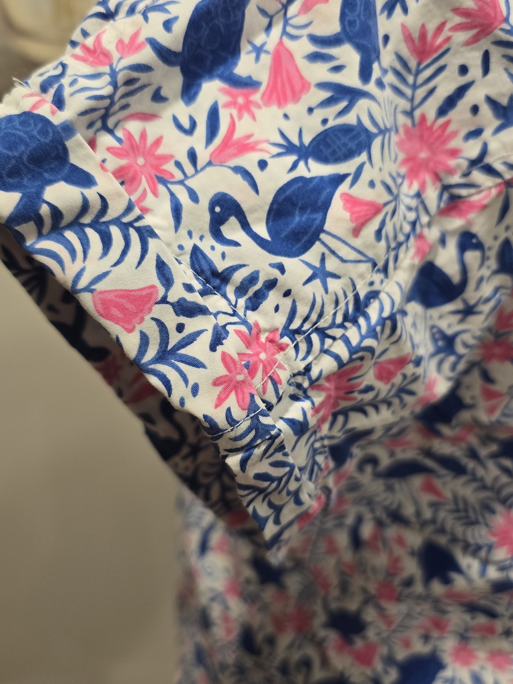 Vineyard Vines Sea Life Beachy Button-Down Shirt - Picture 7 of 8
